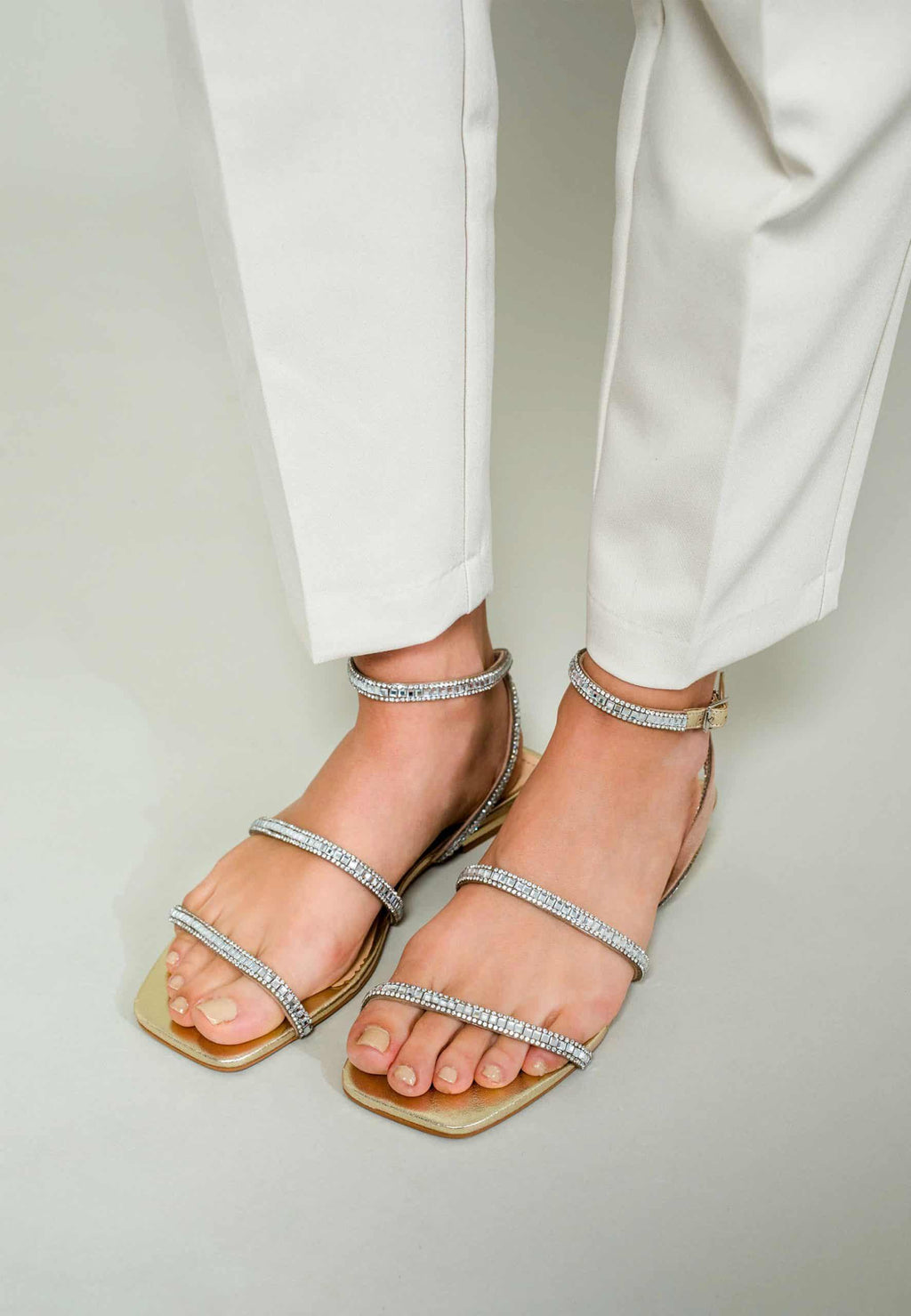 Silver Leather Flat Sandals – Handcrafted with Crystal Straps
