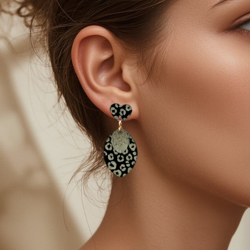 Maya · Luipaard Oorbellen · Metallic Gouden Gravure